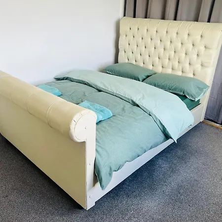 One Bedroom Flat/Apartment.
